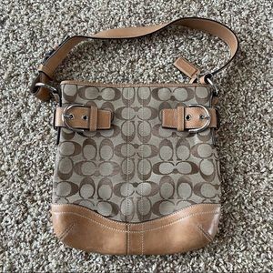 Tan Coach purse with C monogram